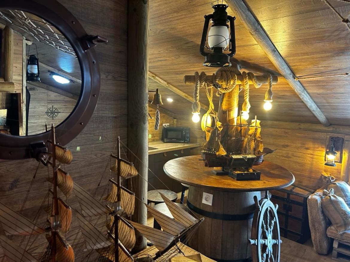 Les Chambres De Paulette Chambres A Theme Jack Sparrow Sainte-Marie-la-Mer Kültér fotó